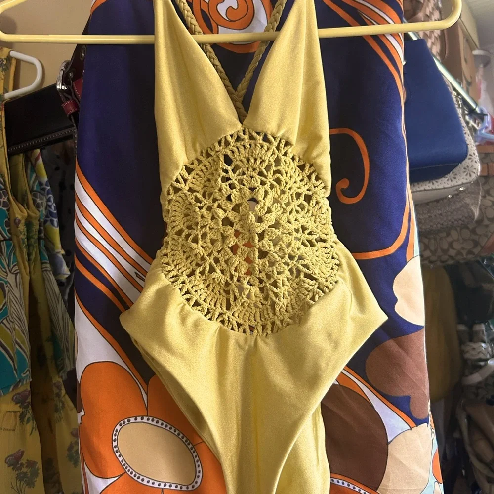 Bathing Suit - Picture 3 of 6